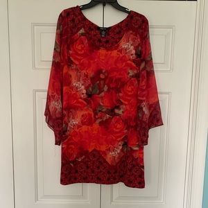 Beautiful tunic top!
